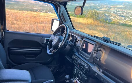 Jeep Wrangler, 2020 год, 3 700 000 рублей, 30 фотография