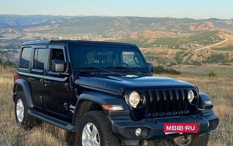 Jeep Wrangler, 2020 год, 3 700 000 рублей, 26 фотография