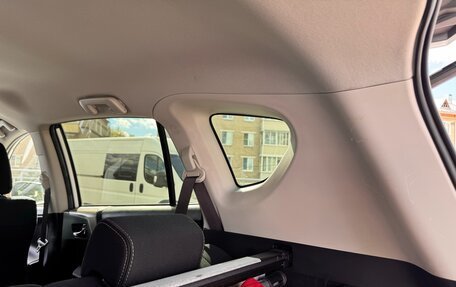 Toyota RAV4, 2015 год, 2 090 000 рублей, 35 фотография