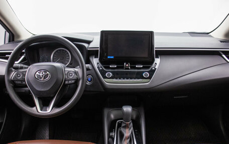 Toyota Corolla, 2022 год, 1 995 000 рублей, 13 фотография
