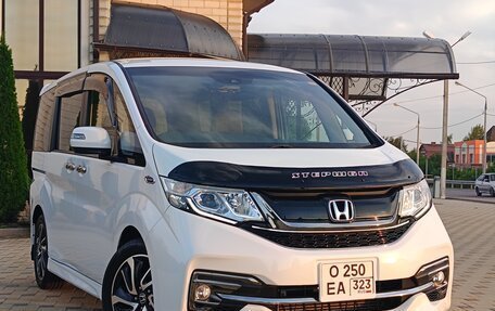 Honda Stepwgn IV, 2017 год, 1 890 000 рублей, 3 фотография