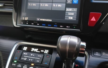 Honda Stepwgn IV, 2017 год, 1 890 000 рублей, 20 фотография