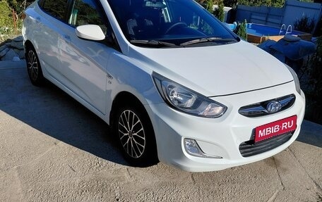 Hyundai Solaris II рестайлинг, 2013 год, 790 000 рублей, 1 фотография