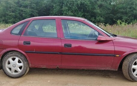 Opel Vectra B рестайлинг, 1998 год, 149 999 рублей, 3 фотография