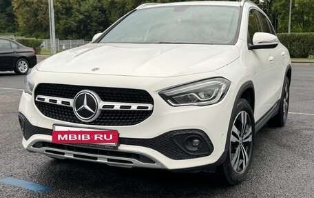 Mercedes-Benz GLA, 2022 год, 3 550 500 рублей, 2 фотография