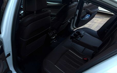 BMW 5 серия, 2023 год, 6 000 000 рублей, 7 фотография