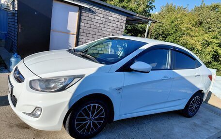 Hyundai Solaris II рестайлинг, 2013 год, 790 000 рублей, 4 фотография
