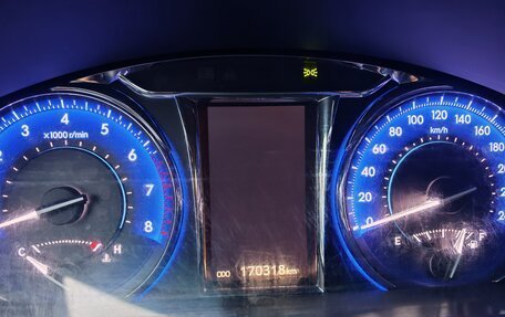 Toyota Camry, 2016 год, 2 000 000 рублей, 13 фотография