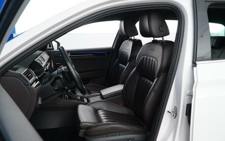 Skoda Superb III рестайлинг, 2020 год, 3 999 999 рублей, 10 фотография