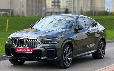 BMW X6, 2022 год, 11 000 000 рублей, 2 фотография