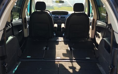 Citroen C4 Picasso II рестайлинг, 2009 год, 590 000 рублей, 8 фотография