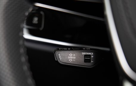 Audi A8, 2025 год, 15 975 000 рублей, 21 фотография