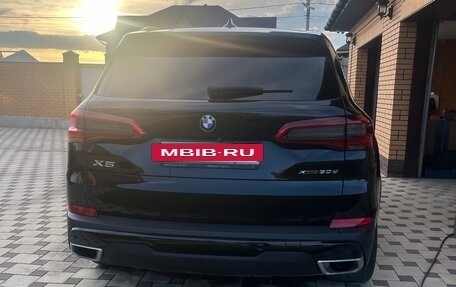 BMW X5, 2019 год, 5 800 000 рублей, 2 фотография