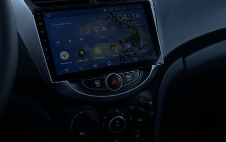 Hyundai Solaris II рестайлинг, 2012 год, 730 000 рублей, 16 фотография