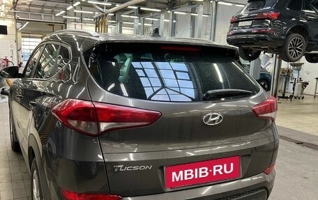 Hyundai Tucson III, 2018 год, 1 990 000 рублей, 3 фотография