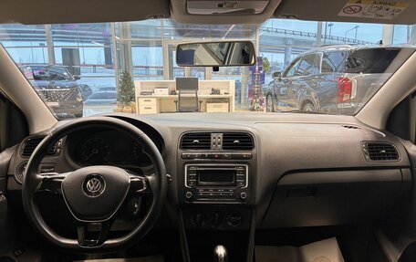 Volkswagen Polo VI (EU Market), 2015 год, 1 349 900 рублей, 9 фотография