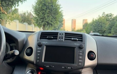 Toyota RAV4, 2011 год, 1 550 000 рублей, 14 фотография