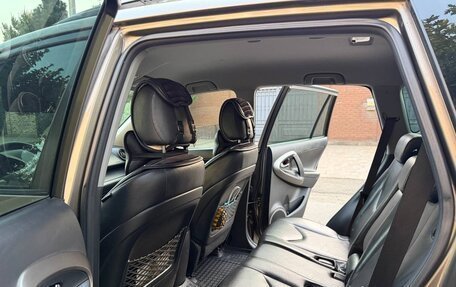 Toyota RAV4, 2011 год, 1 550 000 рублей, 28 фотография