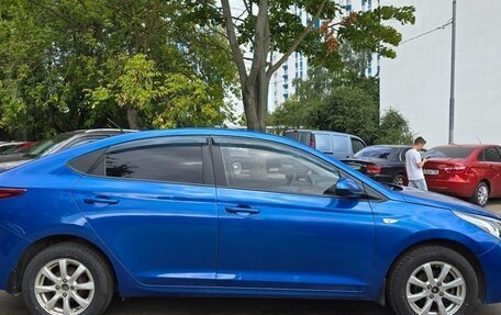 Hyundai Solaris II рестайлинг, 2018 год, 896 000 рублей, 4 фотография