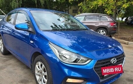 Hyundai Solaris II рестайлинг, 2018 год, 896 000 рублей, 3 фотография