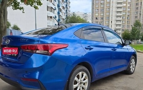 Hyundai Solaris II рестайлинг, 2018 год, 896 000 рублей, 5 фотография