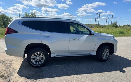 Mitsubishi Pajero Sport III рестайлинг, 2020 год, 3 500 000 рублей, 3 фотография