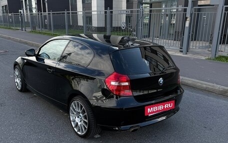 BMW 1 серия, 2011 год, 835 000 рублей, 23 фотография
