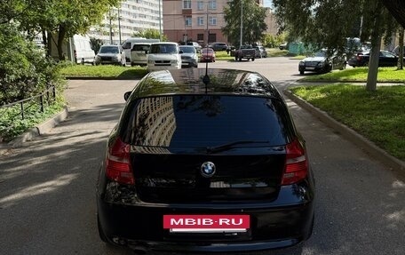BMW 1 серия, 2011 год, 835 000 рублей, 18 фотография