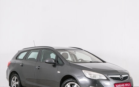 Opel Astra J, 2011 год, 749 000 рублей, 1 фотография