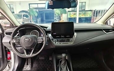 Toyota Corolla, 2023 год, 1 600 000 рублей, 9 фотография