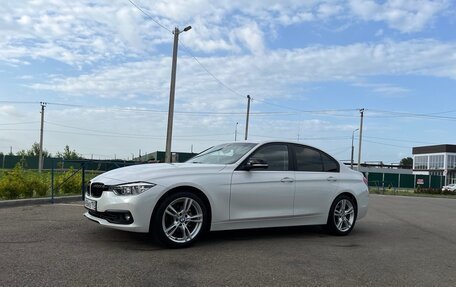 BMW 3 серия, 2016 год, 1 900 000 рублей, 2 фотография