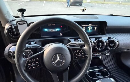 Mercedes-Benz A-Класс, 2019 год, 2 150 000 рублей, 5 фотография