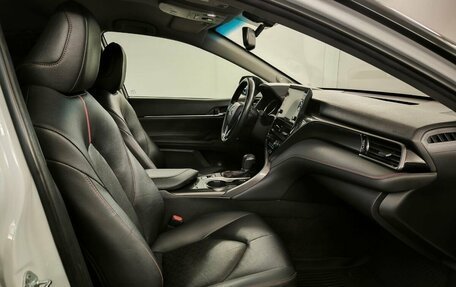 Toyota Camry, 2022 год, 3 150 000 рублей, 12 фотография