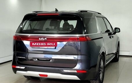 KIA Carnival, 2022 год, 4 200 000 рублей, 4 фотография