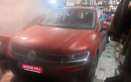 Volkswagen Tiguan II, 2020 год, 3 000 000 рублей, 5 фотография