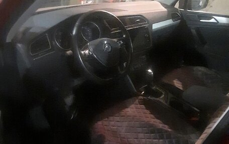 Volkswagen Tiguan II, 2020 год, 3 000 000 рублей, 8 фотография