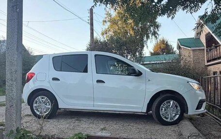 Renault Sandero II рестайлинг, 2018 год, 800 000 рублей, 4 фотография