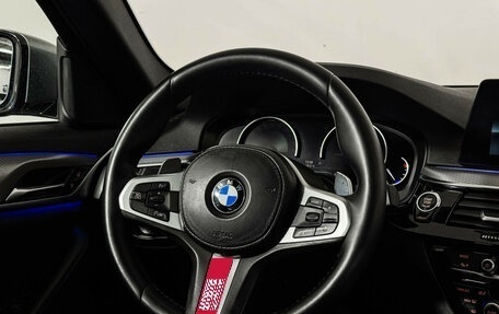BMW 5 серия, 2018 год, 2 997 000 рублей, 15 фотография