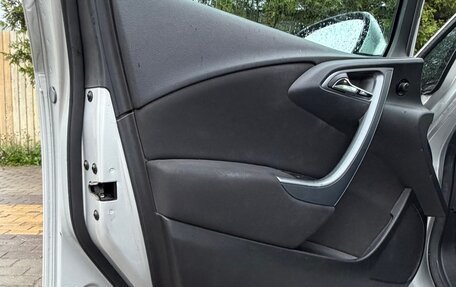 Opel Astra J, 2012 год, 690 000 рублей, 9 фотография