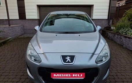 Peugeot 308 II, 2011 год, 599 000 рублей, 3 фотография