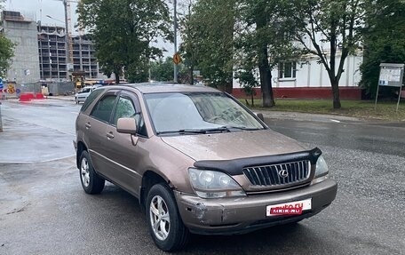 Lexus RX IV рестайлинг, 1999 год, 525 000 рублей, 3 фотография