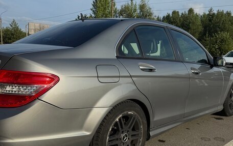 Mercedes-Benz C-Класс, 2010 год, 1 000 000 рублей, 4 фотография