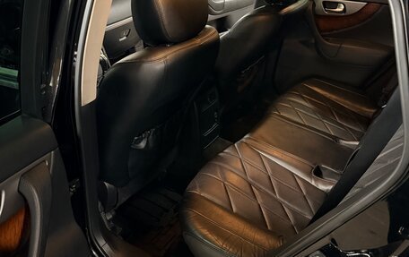 Infiniti QX70, 2013 год, 1 450 000 рублей, 12 фотография