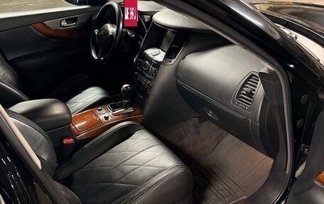 Infiniti QX70, 2013 год, 1 450 000 рублей, 10 фотография