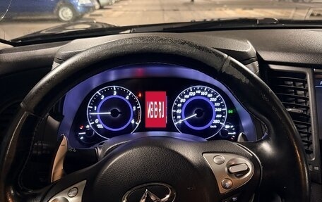 Infiniti QX70, 2013 год, 1 450 000 рублей, 15 фотография