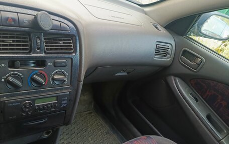 Toyota Avensis III рестайлинг, 1999 год, 120 000 рублей, 5 фотография