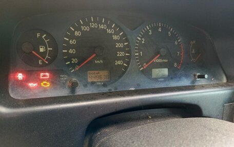 Toyota Avensis III рестайлинг, 1999 год, 120 000 рублей, 6 фотография