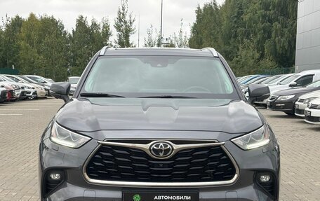 Toyota Highlander, 2023 год, 6 100 000 рублей, 3 фотография