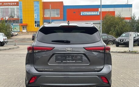 Toyota Highlander, 2023 год, 6 100 000 рублей, 6 фотография