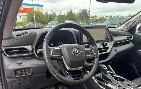 Toyota Highlander, 2023 год, 6 100 000 рублей, 22 фотография